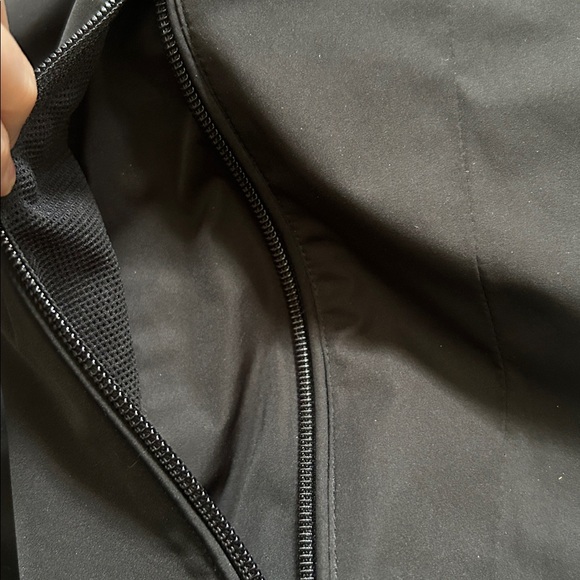 Calvin Klein Men’s Performance Jacket - Picture 4 of 9